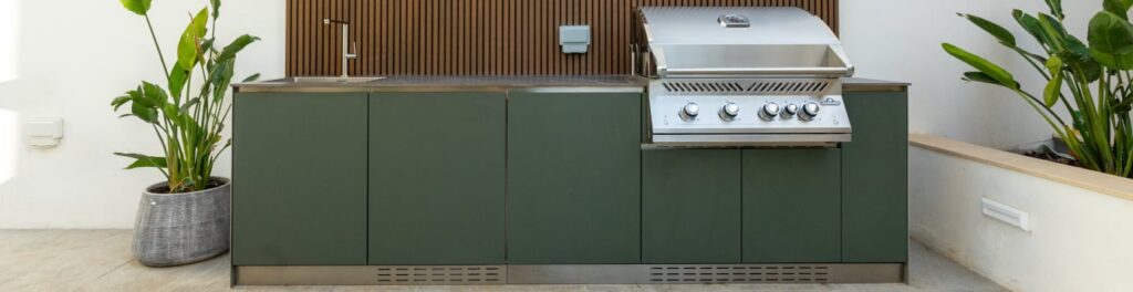 Officine Fanesi Cover